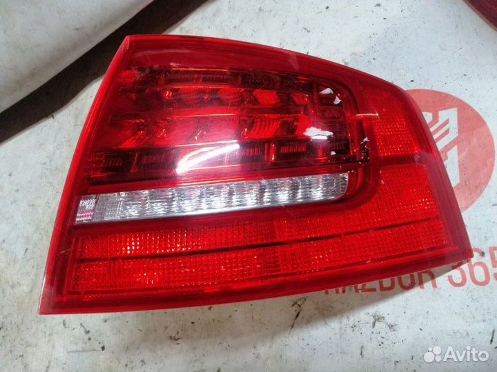 Фонарь задний правый Audi A8 D3 4E BVJ 2008