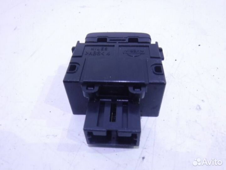 Кнопка Инфинити QX70/FX S51