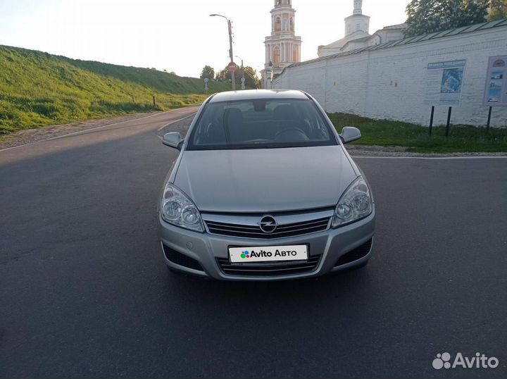 Opel Astra 1.8 AT, 2012, 178 542 км