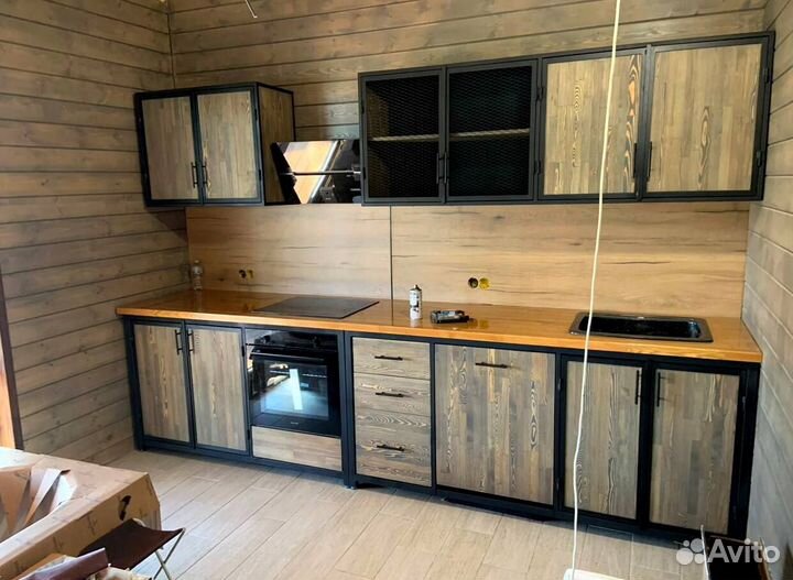 Кухня из дерева в стиле лофт