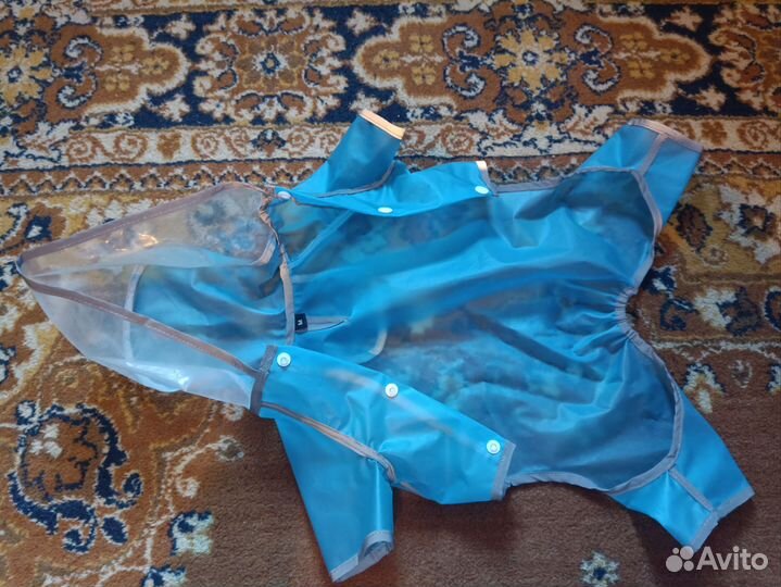 Дождевик для маленькой собаки