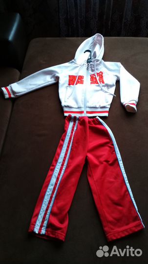 Спортивный костюм
