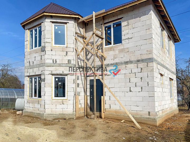 Дом 160 м² на участке 5,5 сот.