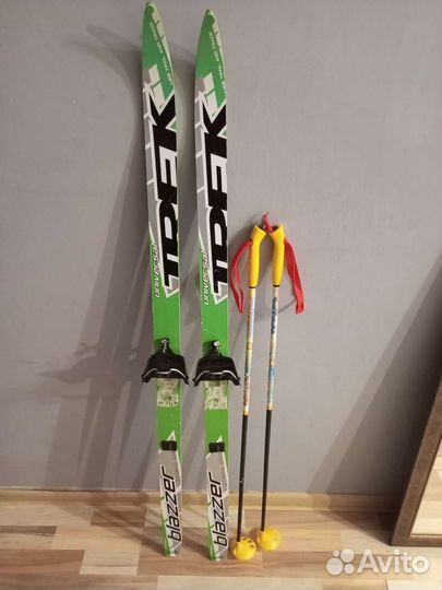 Беговые лыжи 140 см, палки