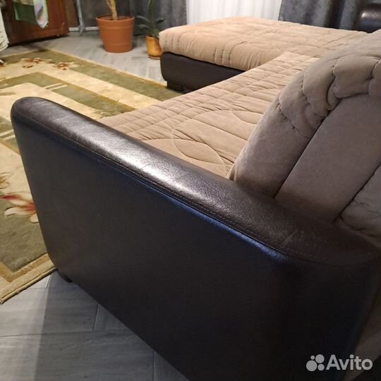 Диван угловой