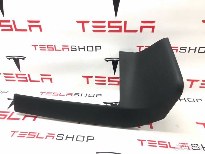 Накладка центральной панели Tesla Model X 2019