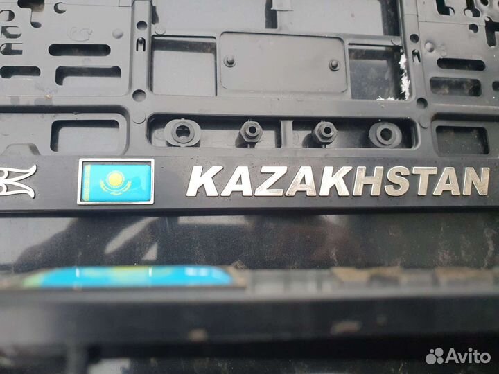 Автомобильные рамки