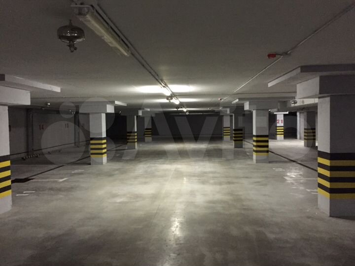 Машиноместо, 16 м²