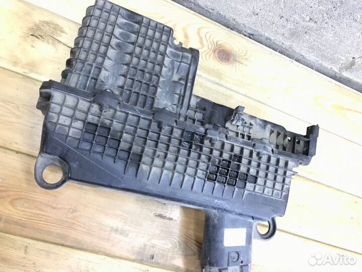 Корпус воздушного фильтра Лада Ларгус универсал