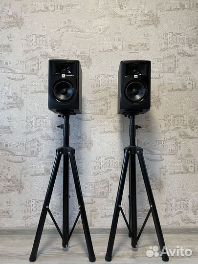 Студийные мониторы JBL 305P mkii