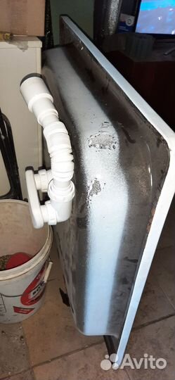 Душевой поддон 90х90