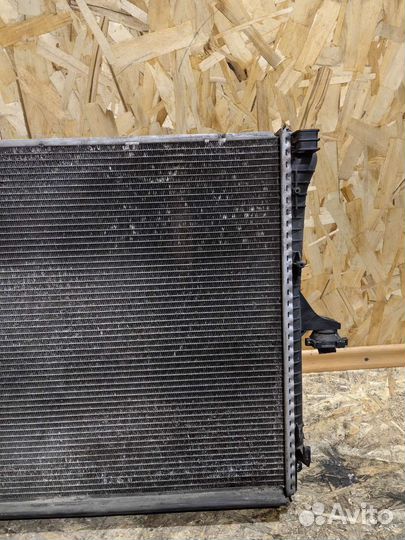 Раиатор Охлаждения Туарег 1 7L6121253 бу оригинал