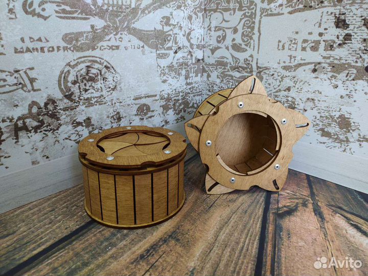 Шкатулка механическая