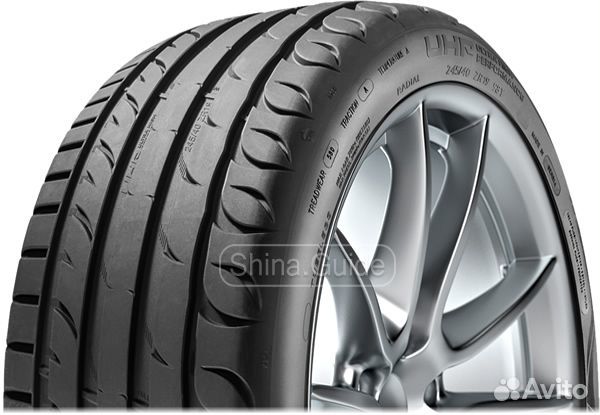 Tigar UHP Ultra High Performance 225/40 R19 93Y
