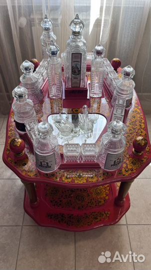 Столик барный на колесиках