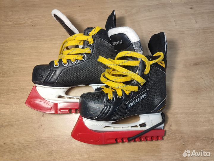 Хоккейные коньки bauer