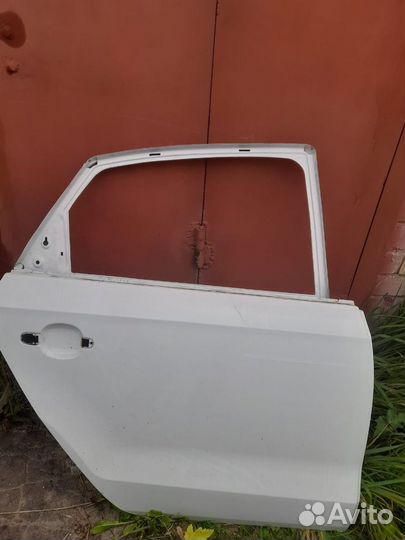 Продаётся дверь