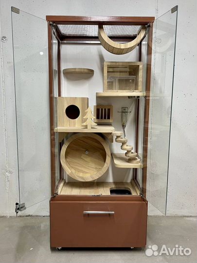 Клетка - витрина для шиншилл спб