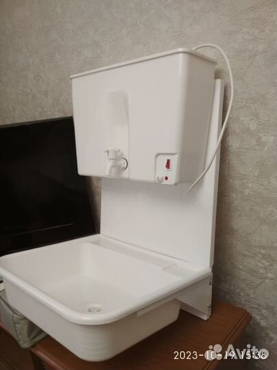 Умывальник дачный