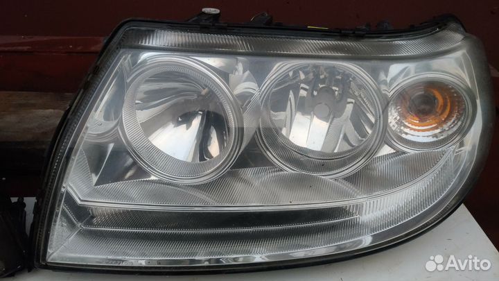 Фары УАЗ Патриот