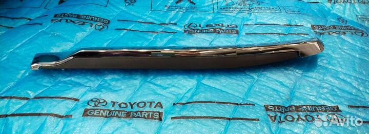 Молдинг двери Land Cruiser 200 задний левый 15-21