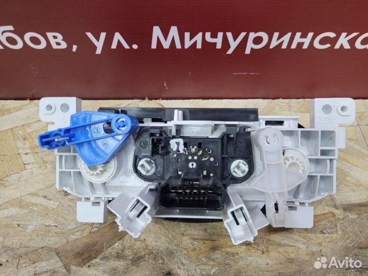 Блок управления печкой LADA X-Ray