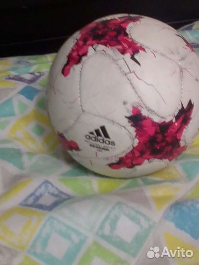 Футбольный мяч adidas confederations cup mini