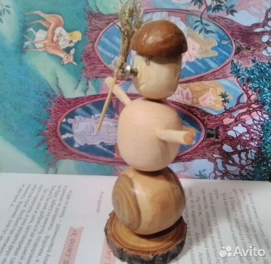 Снеговики из дерева