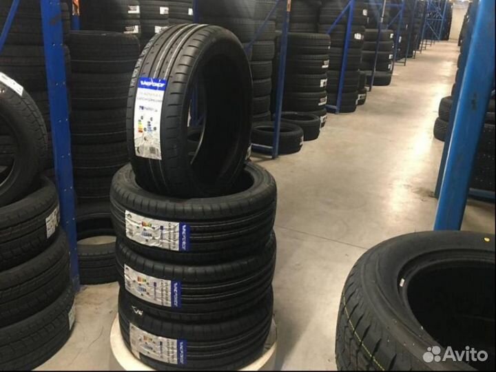 Windforce Catchfors UHP 215/45 R18 93W