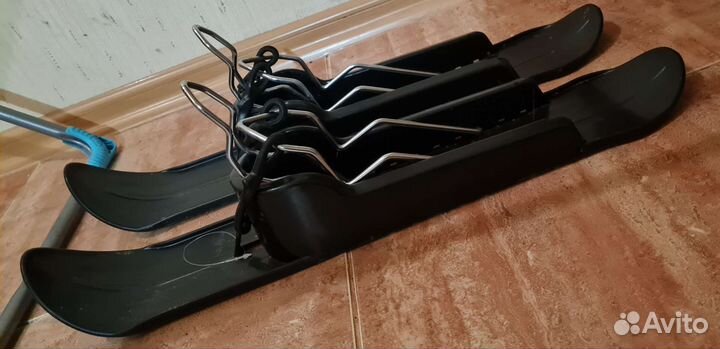 Универсальные лыжи для коляски