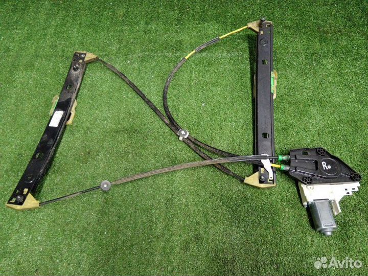 Стеклоподъемник передний правый Audi A1 8X1 caxb