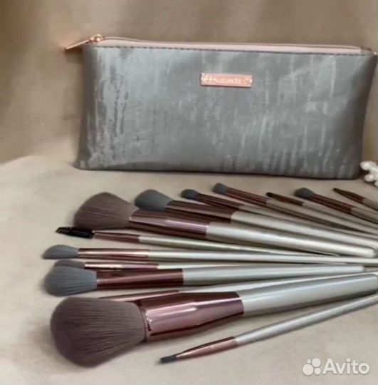 Набор кистей для макияжа новые