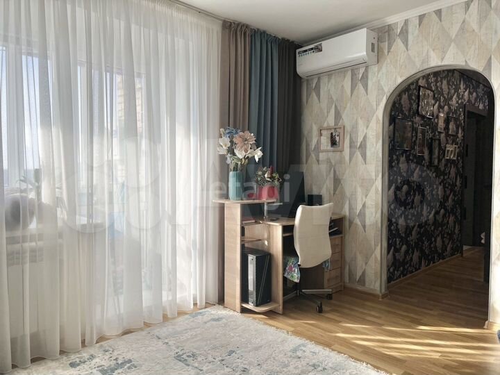 2-к. квартира, 58 м², 9/10 эт.