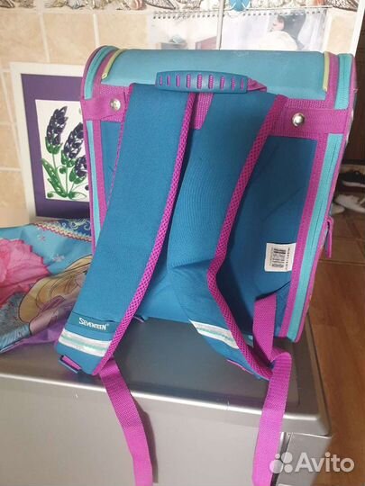 Рюкзак школьный для девочки новый
