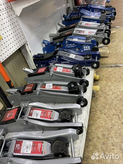 Домкраты гидравлические, подкатные