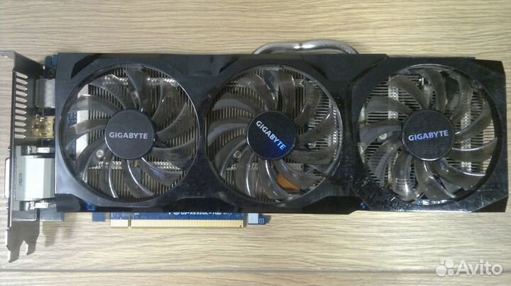 Видеокарта Radeon Gigabyte HD 6950 1GB