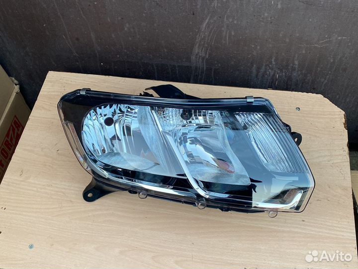 Фара правая renault logan 2