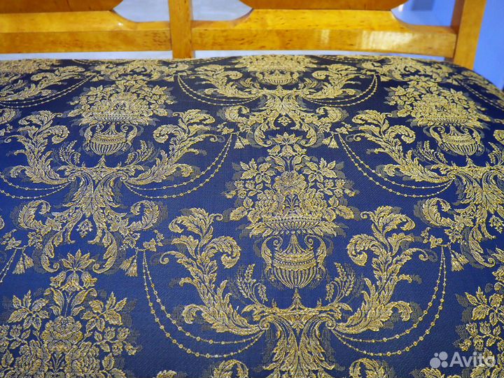 Диван. Конец XIX века. Карельская береза