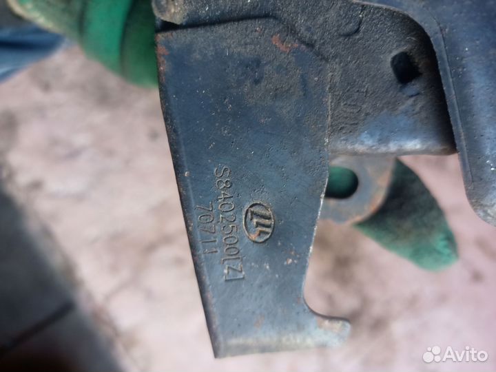 Замок капота Lifan X60 S8402500