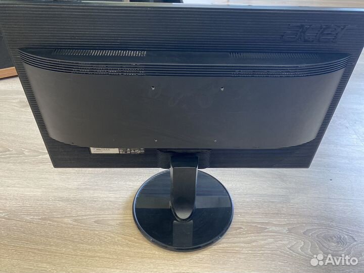 Монитор в хорошем состоянии 22 дюйма