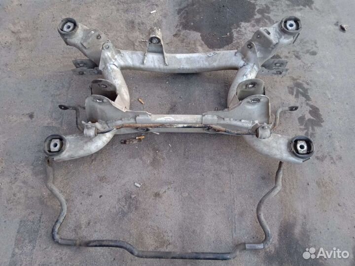 Подрамник на BMW E39