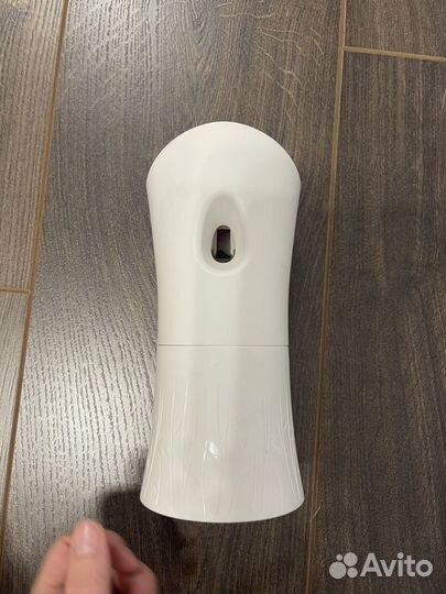 Автоматический распылитель Air Wick