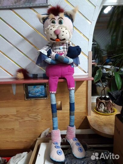 Котик интерьерный