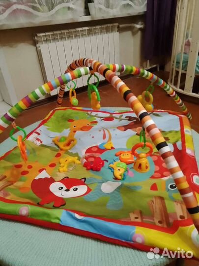 Развивающий коврик новый