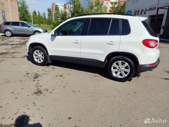 Volkswagen Tiguan 2.0 AT, 2010, 300 000 км