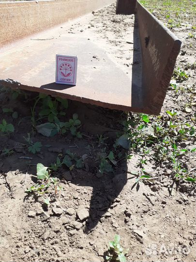 Трубы 200, 130 мм., швеллер 400 мм и двутавр