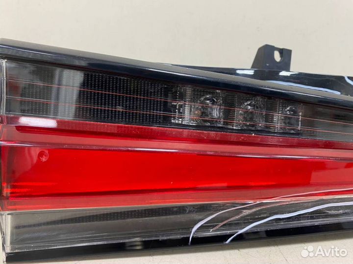 Фонарь задний внутренний левый Lexus NX 200/300H 2