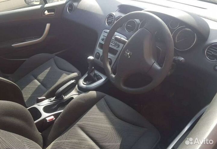 Peugeot 308 1.6 2011 г на запчасти