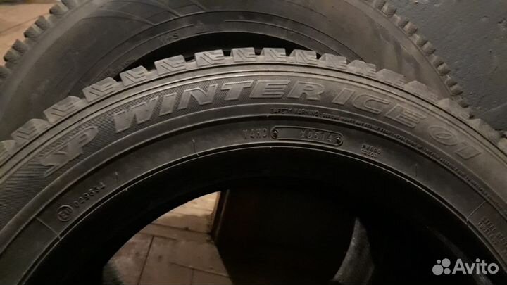 Dunlop SP Winter Ice 01 225/60 R18 104T