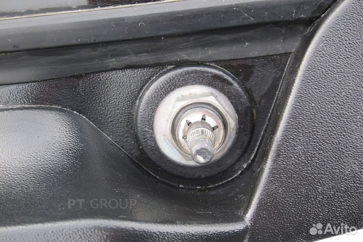 Накладка в проем стеклоочистителей (жабо)